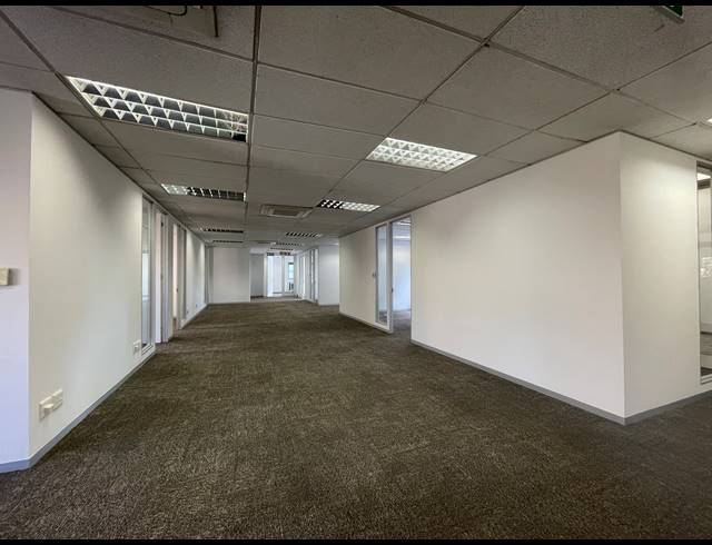 385M² OFFICE TO LET IN SANDTON CENTRAL